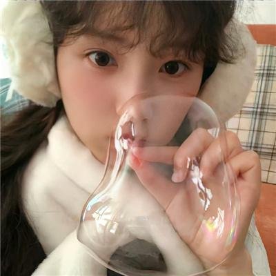 锁红颜